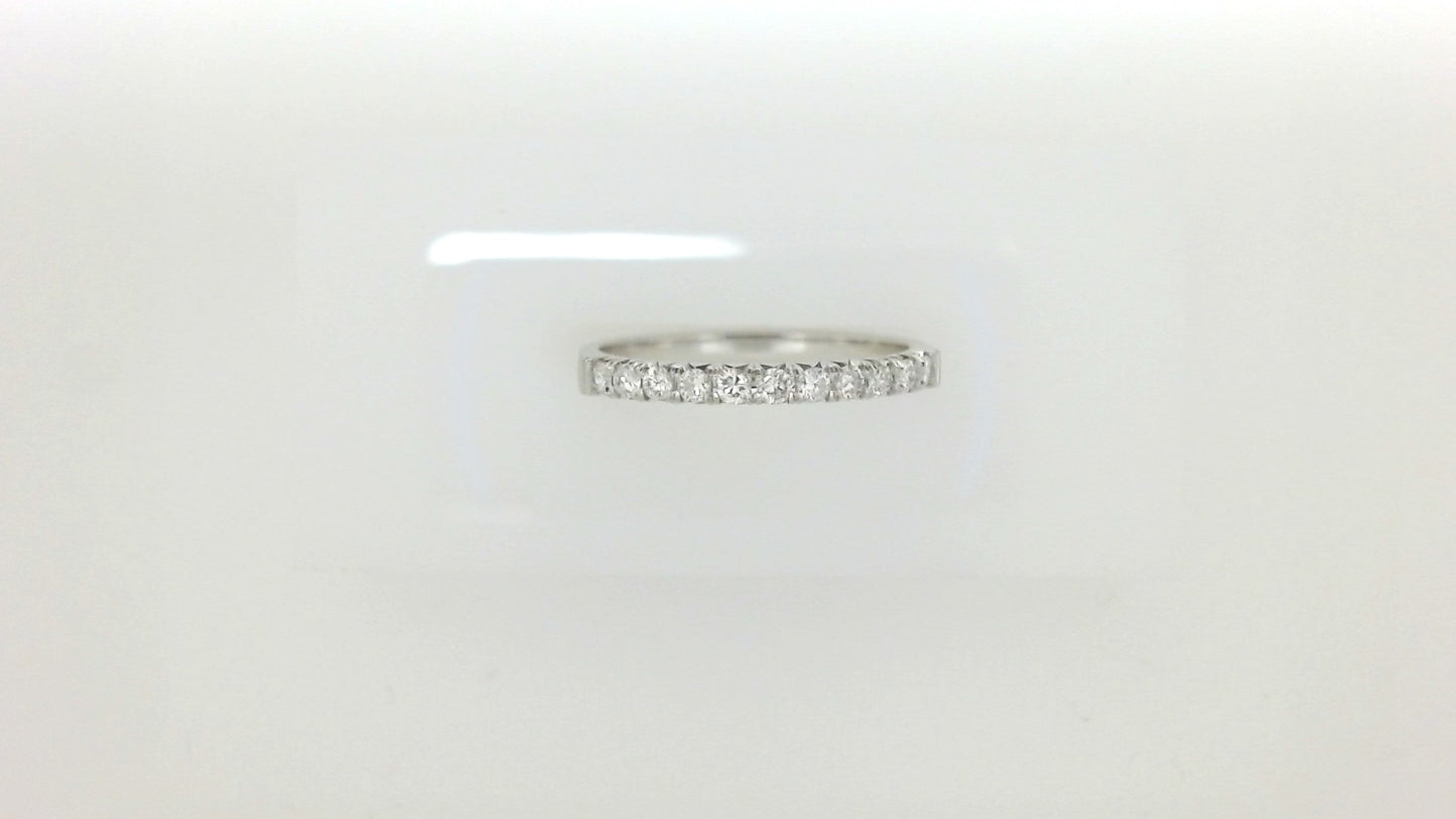 Lady's White 14 Karat Ring Siz
