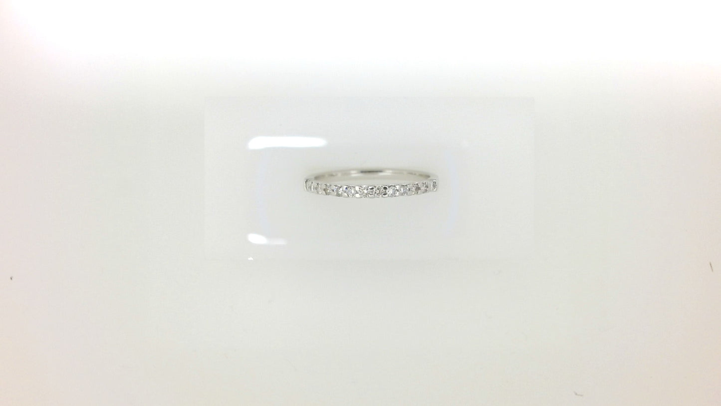 Lady's White 10 Karat Ring Siz