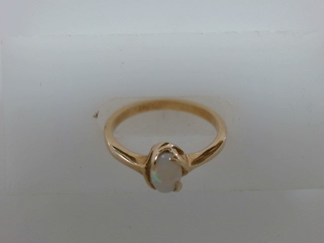 Lady's Yellow 10 Karat Oval Op
