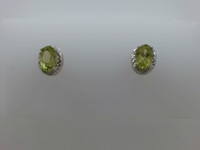 Lady's Peridot 10 Karat Stud