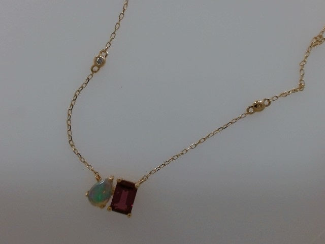 Lady's Yellow 14 Karat Opal/Ga