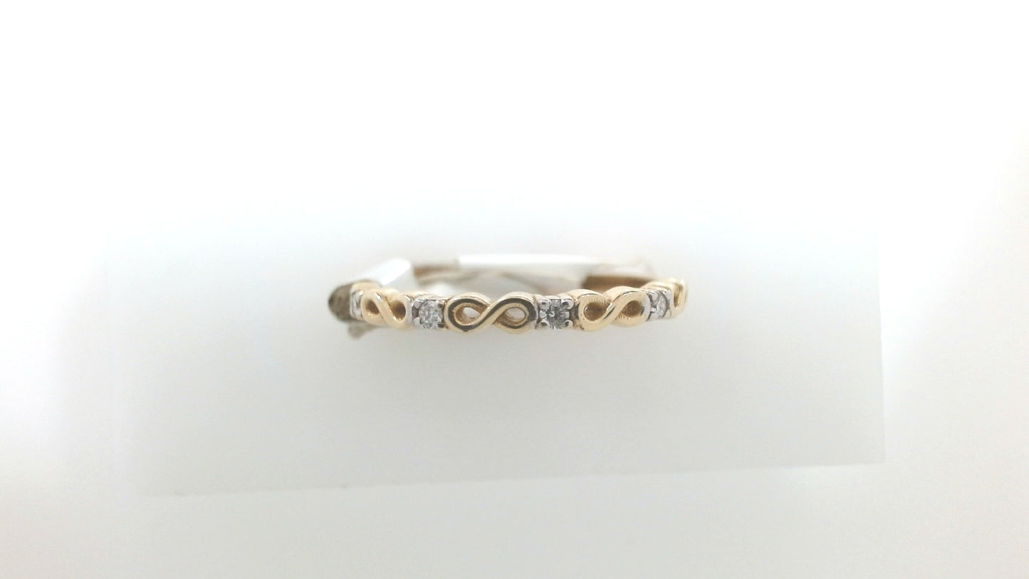 Diamond Wedding Bands  -  Women'