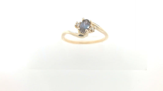 Lady's Yellow 10 Karat 3 Stone