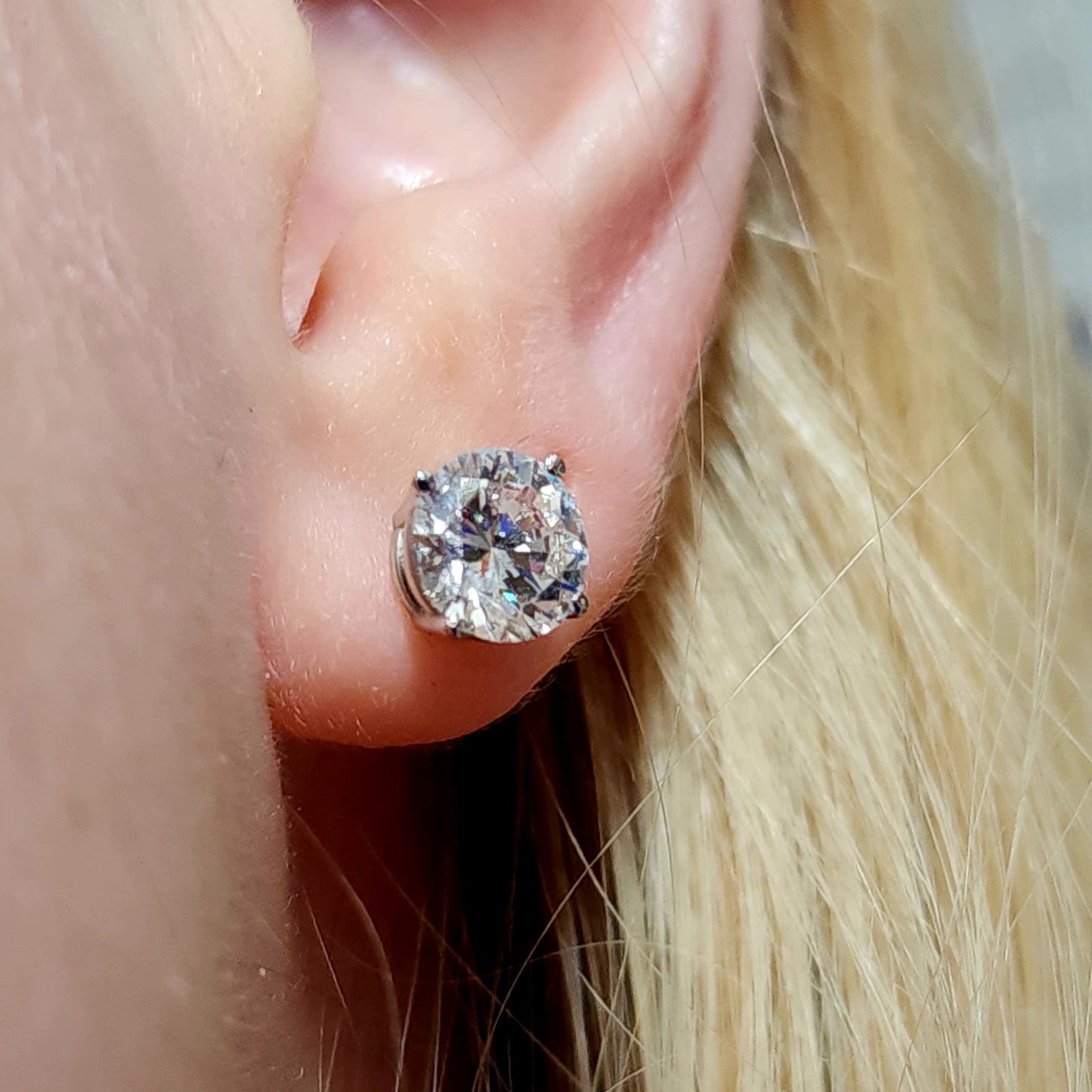 Essential Lab Diamond Stud Earring Set 1ct Each