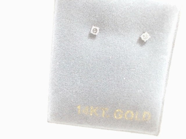 Lady's White 14 Karat Natural