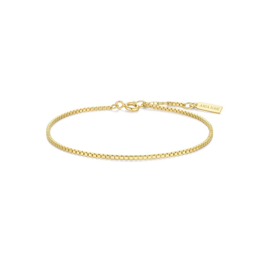 Gold Box Chain Bracelet
Mater